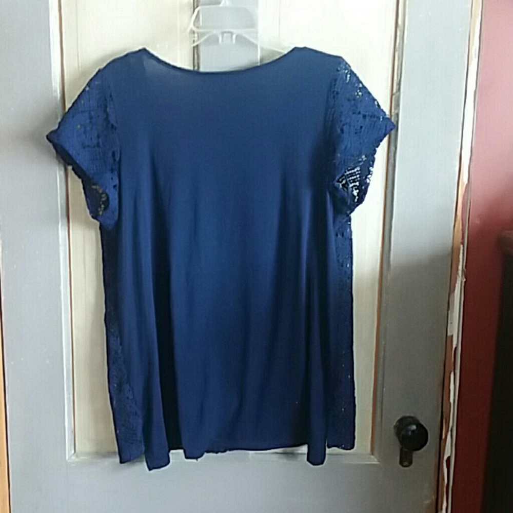 Top - Picture 5 of 6